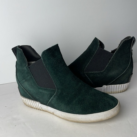 Sorel Out N About Slip On Wedge Boots - Picture 1 of 9